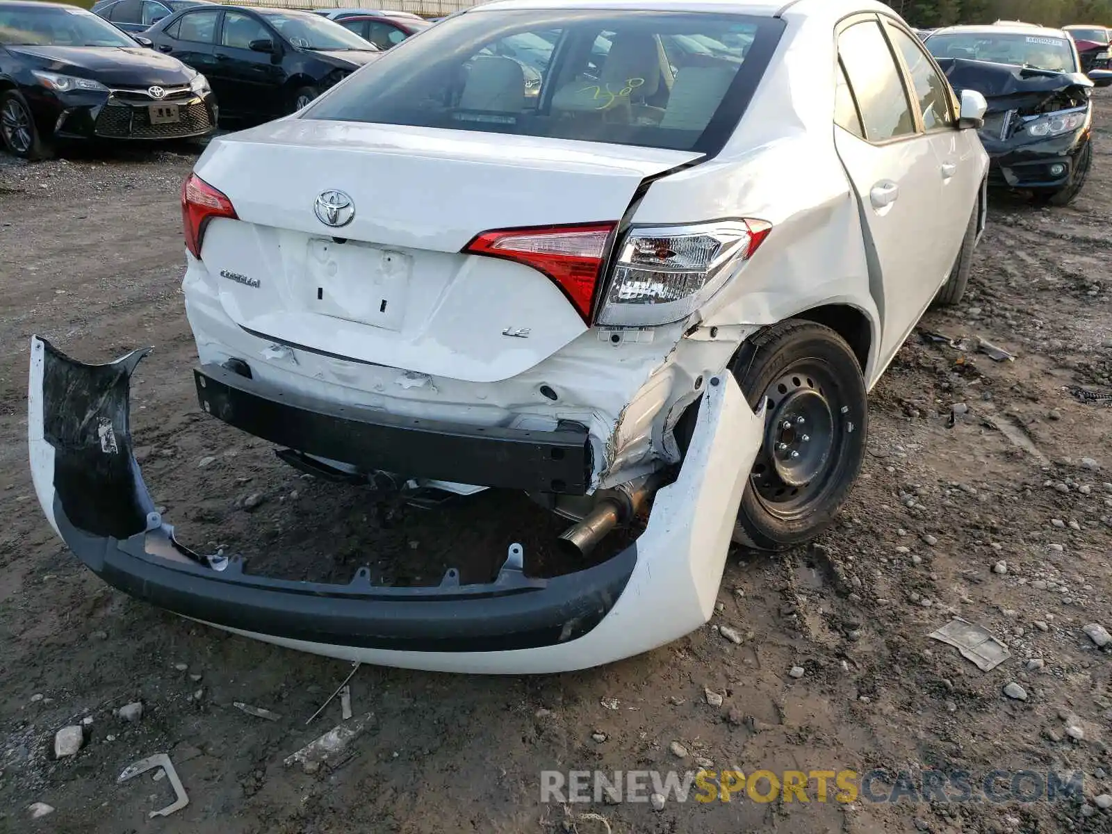 9 Photograph of a damaged car 2T1BURHE1KC194385 TOYOTA COROLLA 2019