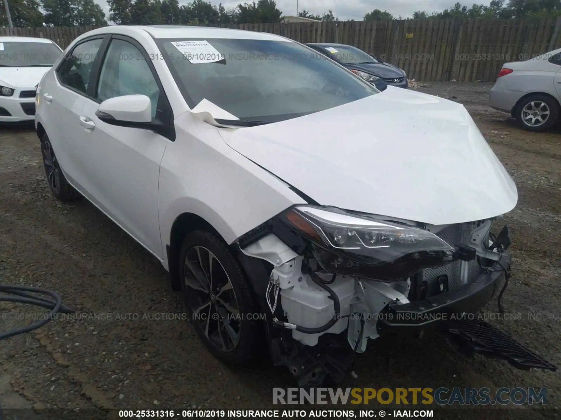 1 Photograph of a damaged car 2T1BURHE1KC194970 TOYOTA COROLLA 2019