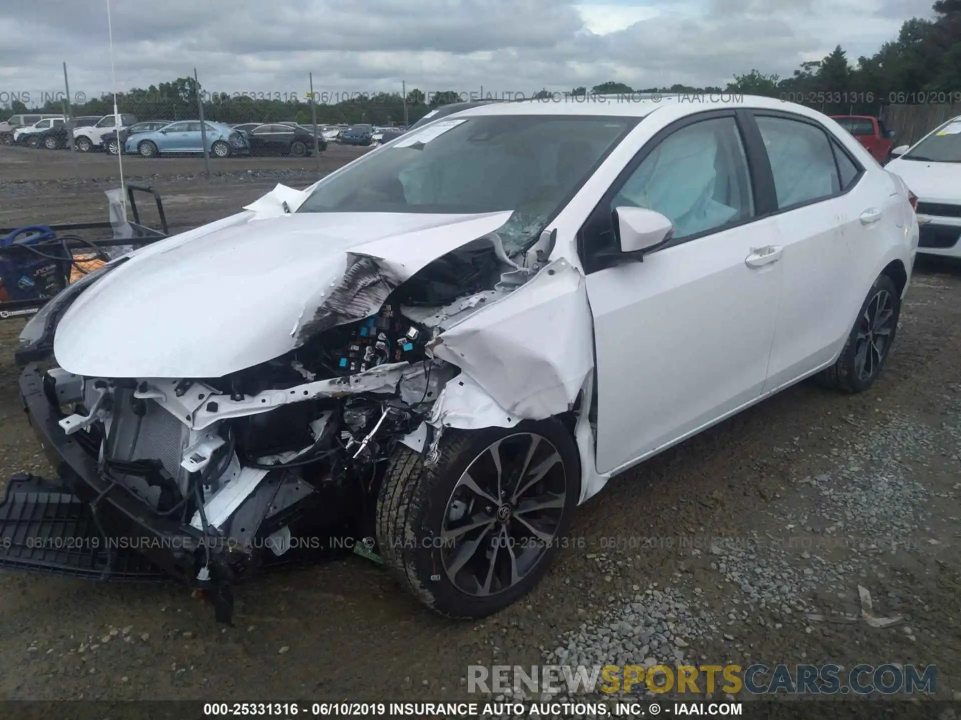 2 Photograph of a damaged car 2T1BURHE1KC194970 TOYOTA COROLLA 2019