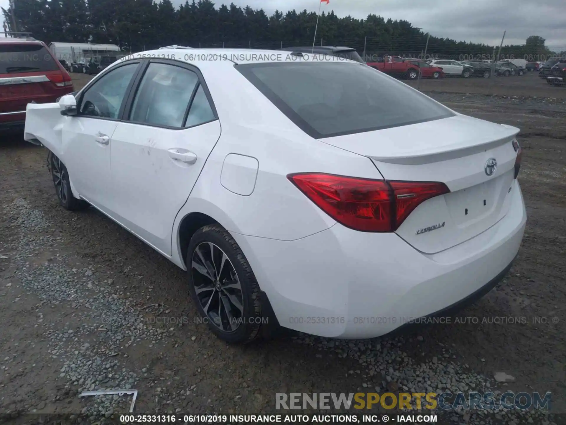 3 Photograph of a damaged car 2T1BURHE1KC194970 TOYOTA COROLLA 2019