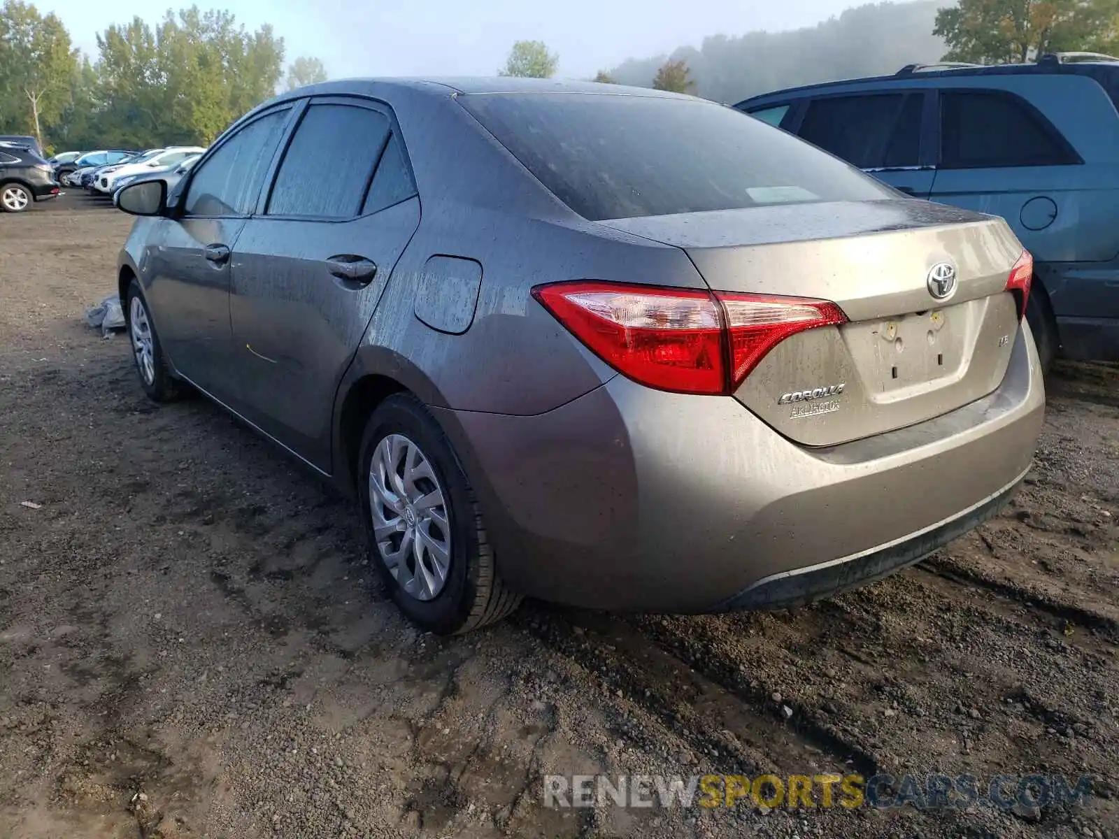 3 Photograph of a damaged car 2T1BURHE1KC196248 TOYOTA COROLLA 2019