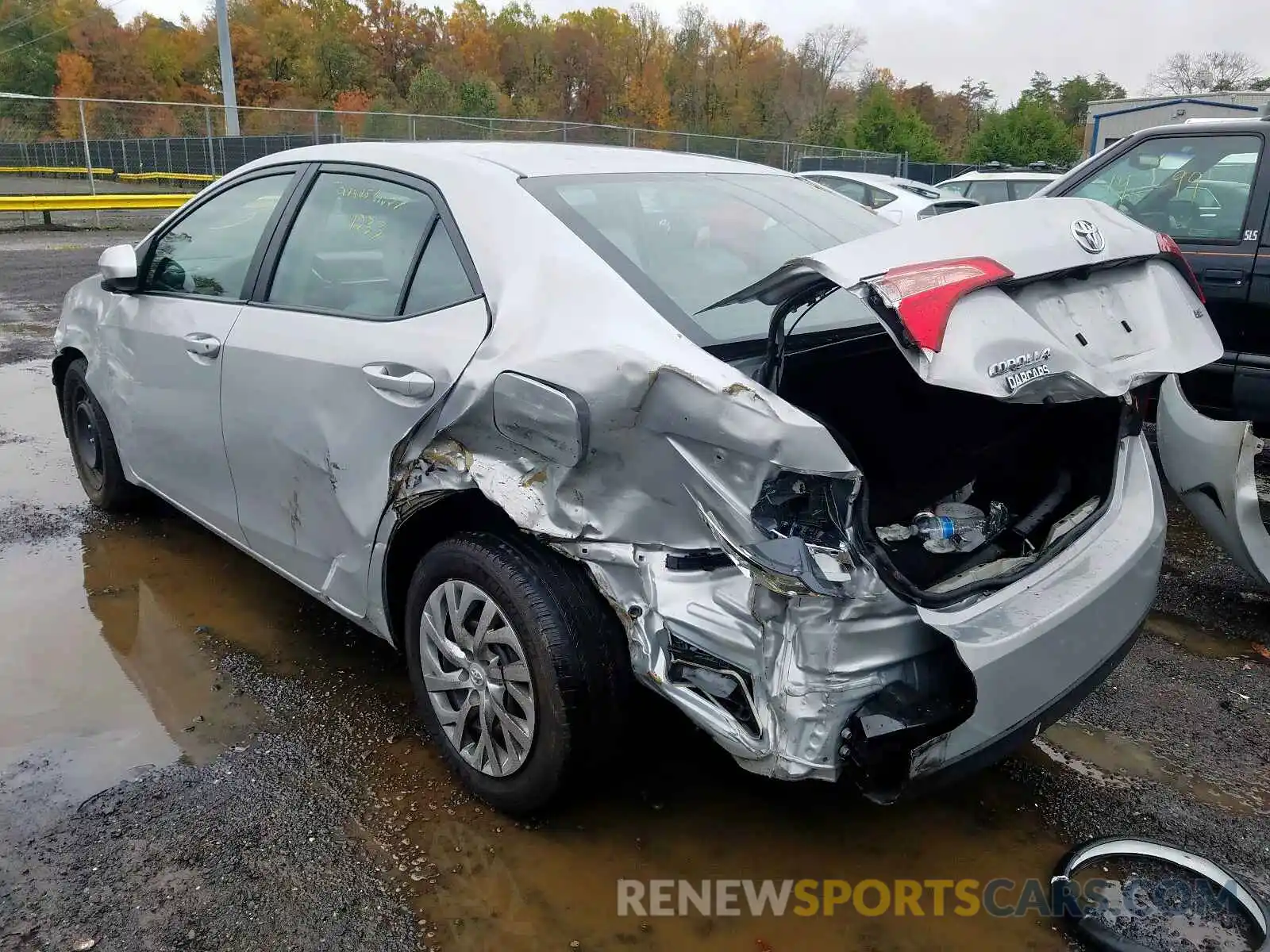 3 Photograph of a damaged car 2T1BURHE1KC196539 TOYOTA COROLLA 2019