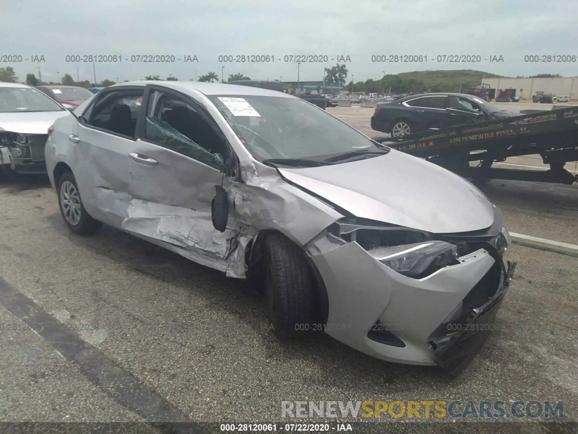 1 Photograph of a damaged car 2T1BURHE1KC196928 TOYOTA COROLLA 2019