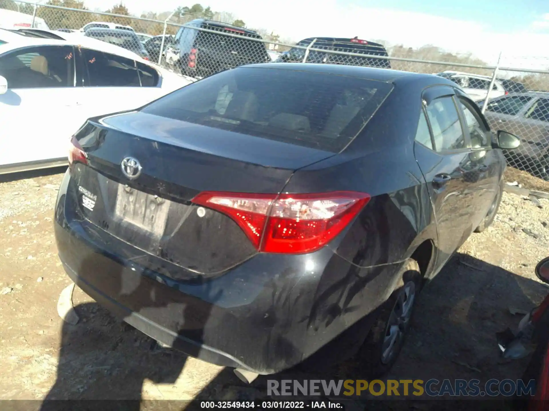 4 Photograph of a damaged car 2T1BURHE1KC197688 TOYOTA COROLLA 2019