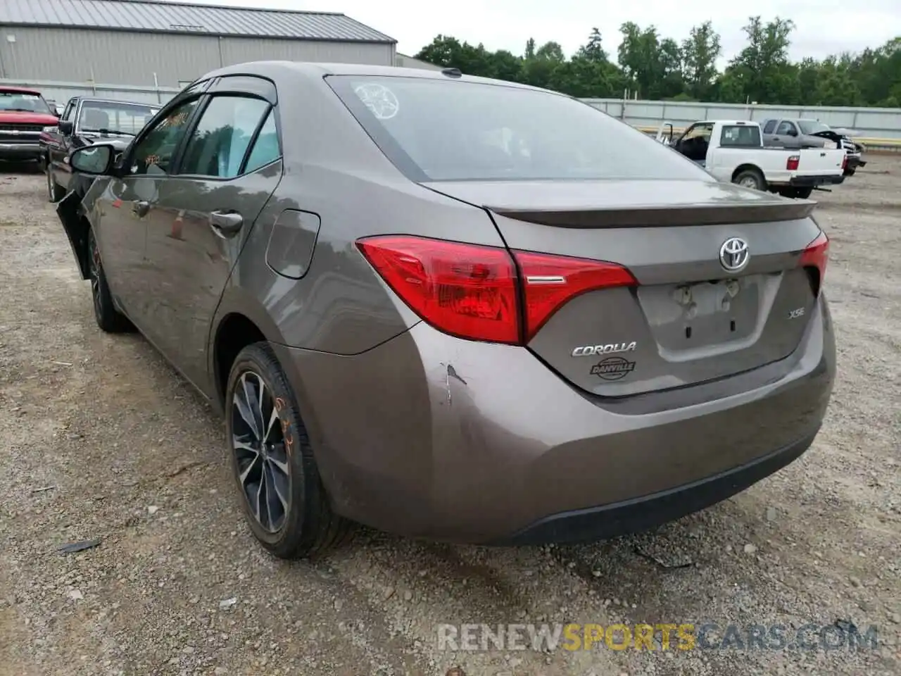 3 Photograph of a damaged car 2T1BURHE1KC197691 TOYOTA COROLLA 2019