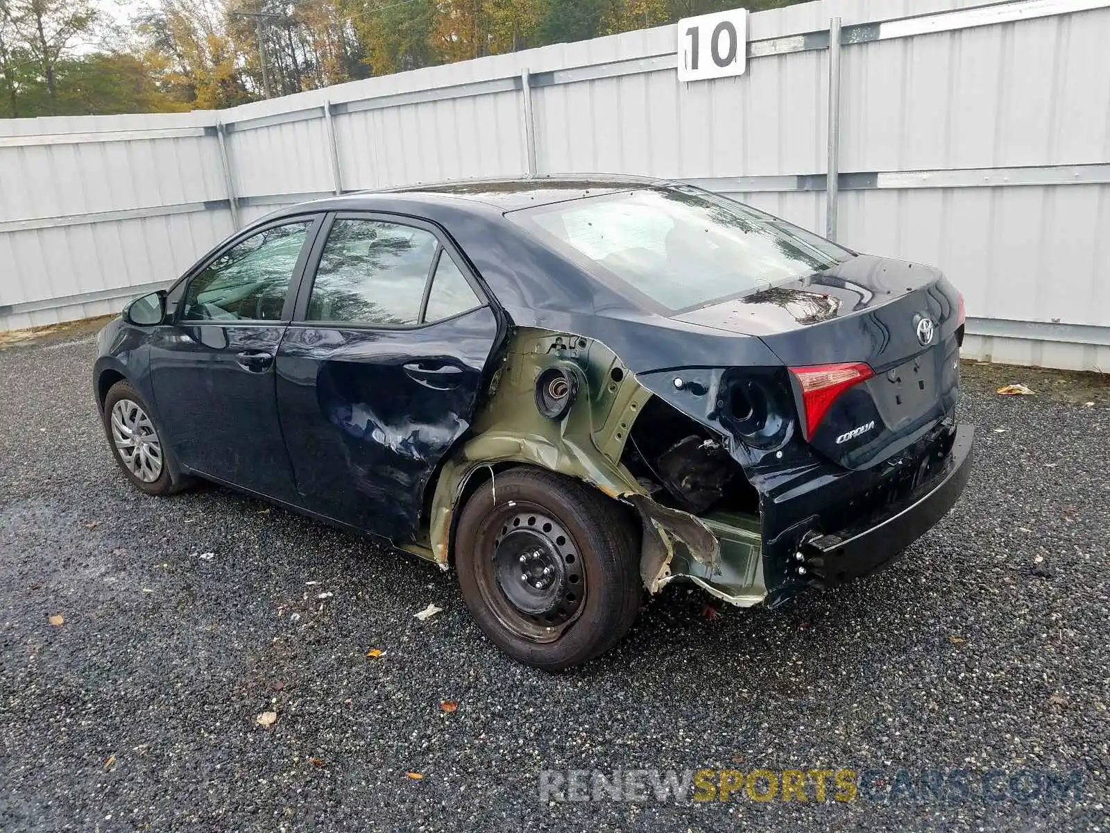 3 Photograph of a damaged car 2T1BURHE1KC198758 TOYOTA COROLLA 2019