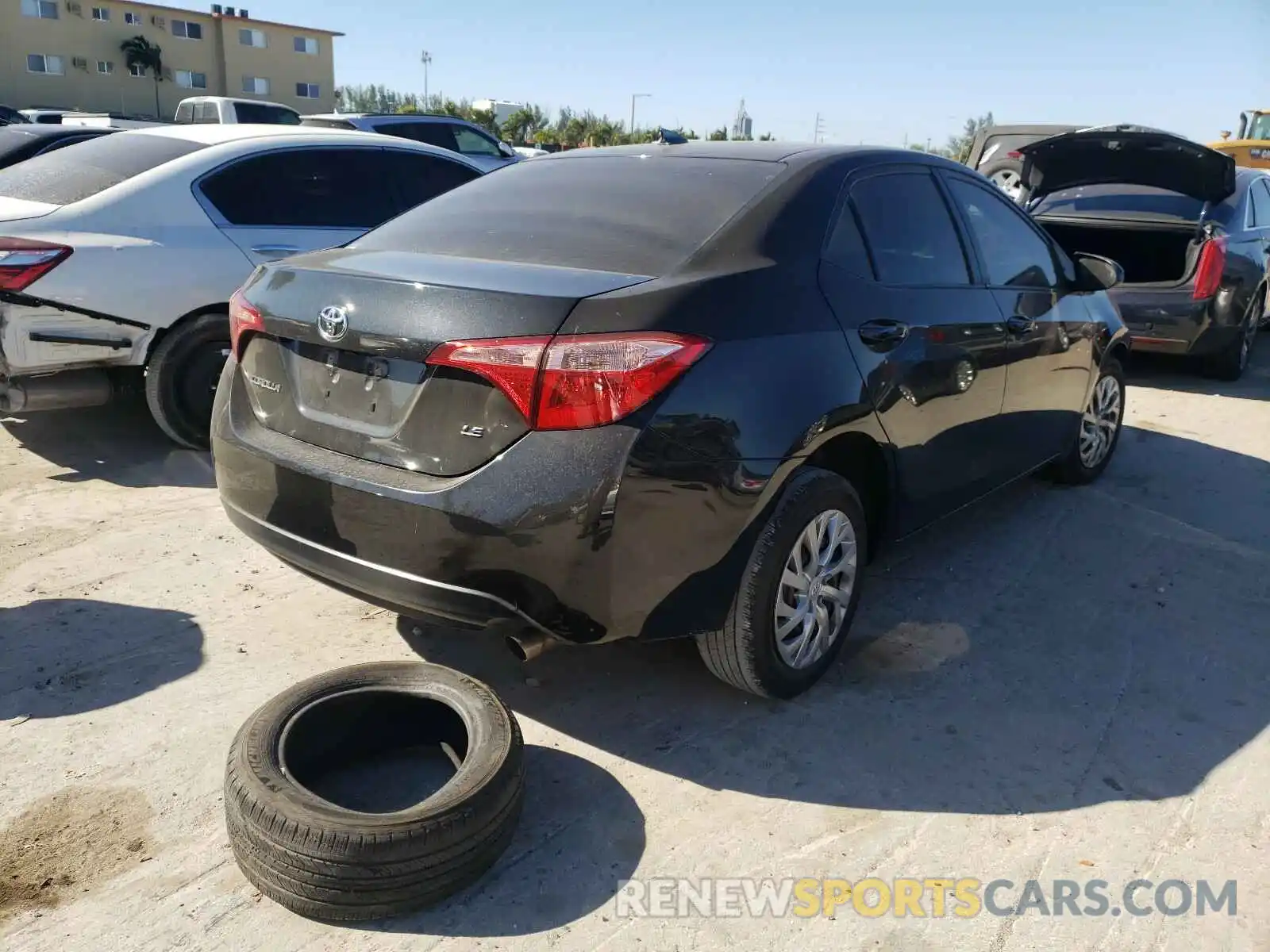 4 Photograph of a damaged car 2T1BURHE1KC199828 TOYOTA COROLLA 2019