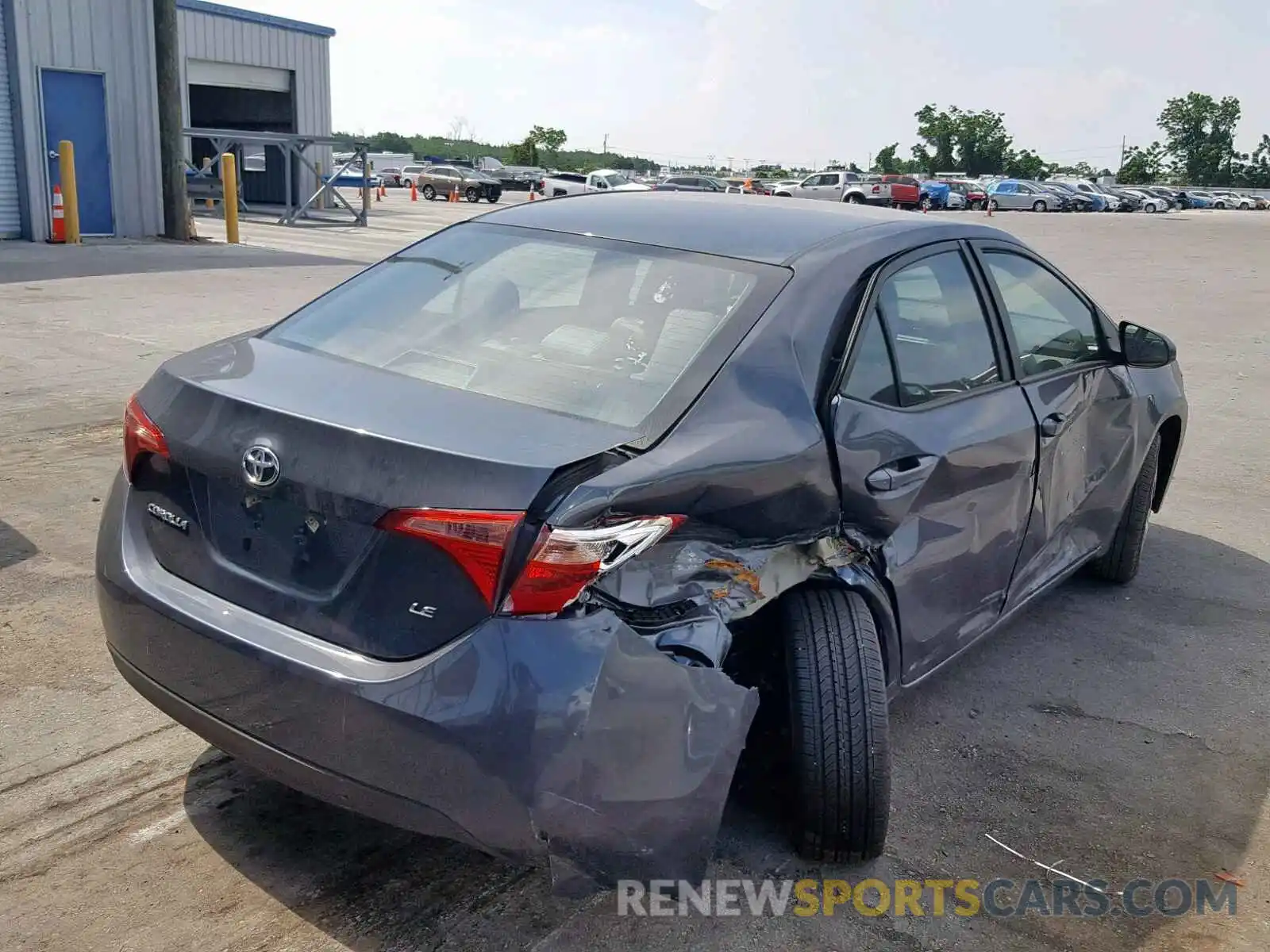 4 Photograph of a damaged car 2T1BURHE1KC200444 TOYOTA COROLLA 2019