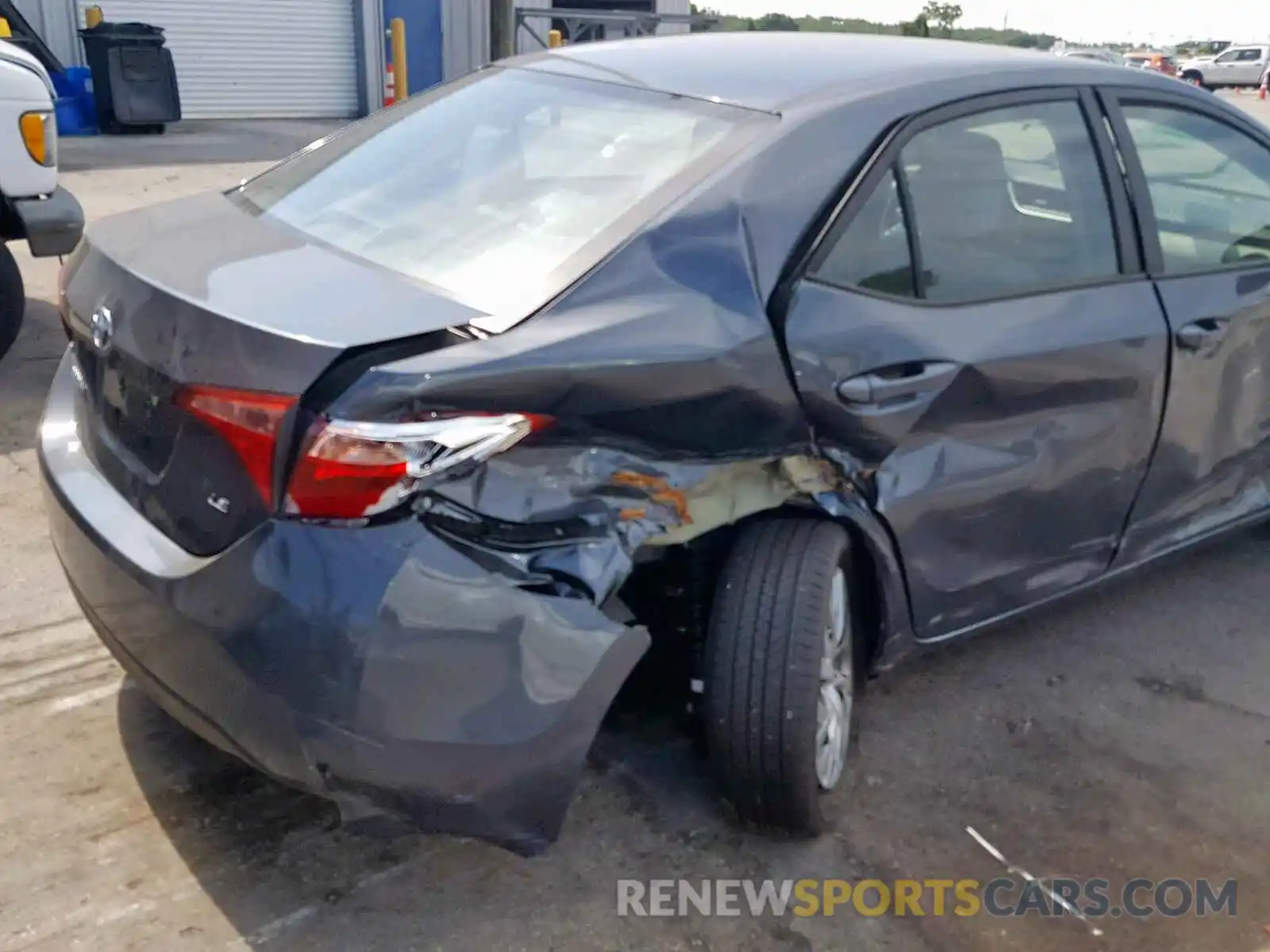 9 Photograph of a damaged car 2T1BURHE1KC200444 TOYOTA COROLLA 2019