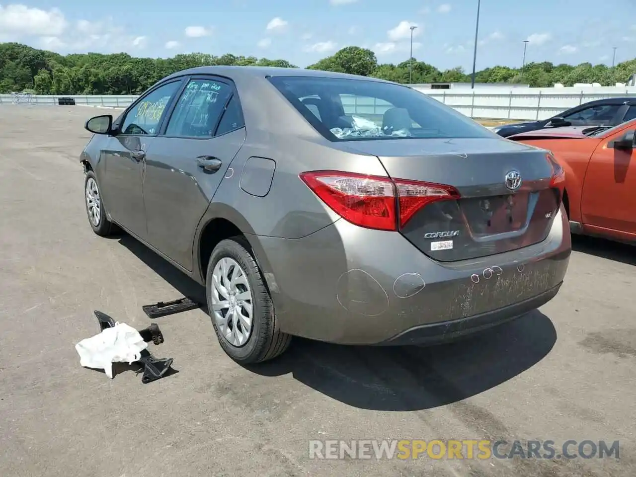 3 Photograph of a damaged car 2T1BURHE1KC201190 TOYOTA COROLLA 2019