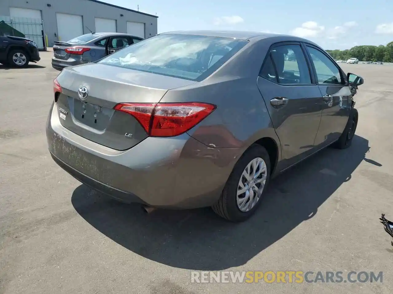 4 Photograph of a damaged car 2T1BURHE1KC201190 TOYOTA COROLLA 2019