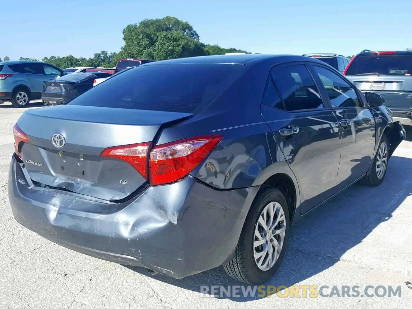 4 Photograph of a damaged car 2T1BURHE1KC201268 TOYOTA COROLLA 2019