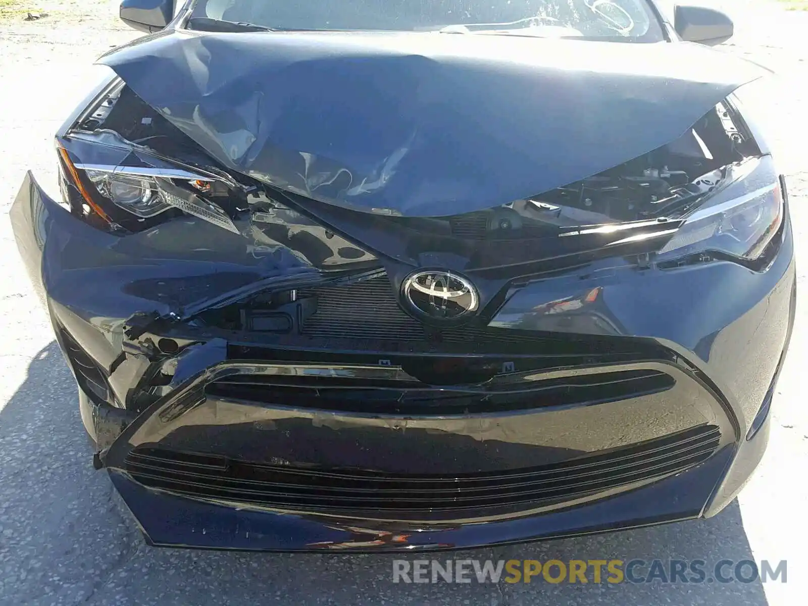 9 Photograph of a damaged car 2T1BURHE1KC201268 TOYOTA COROLLA 2019