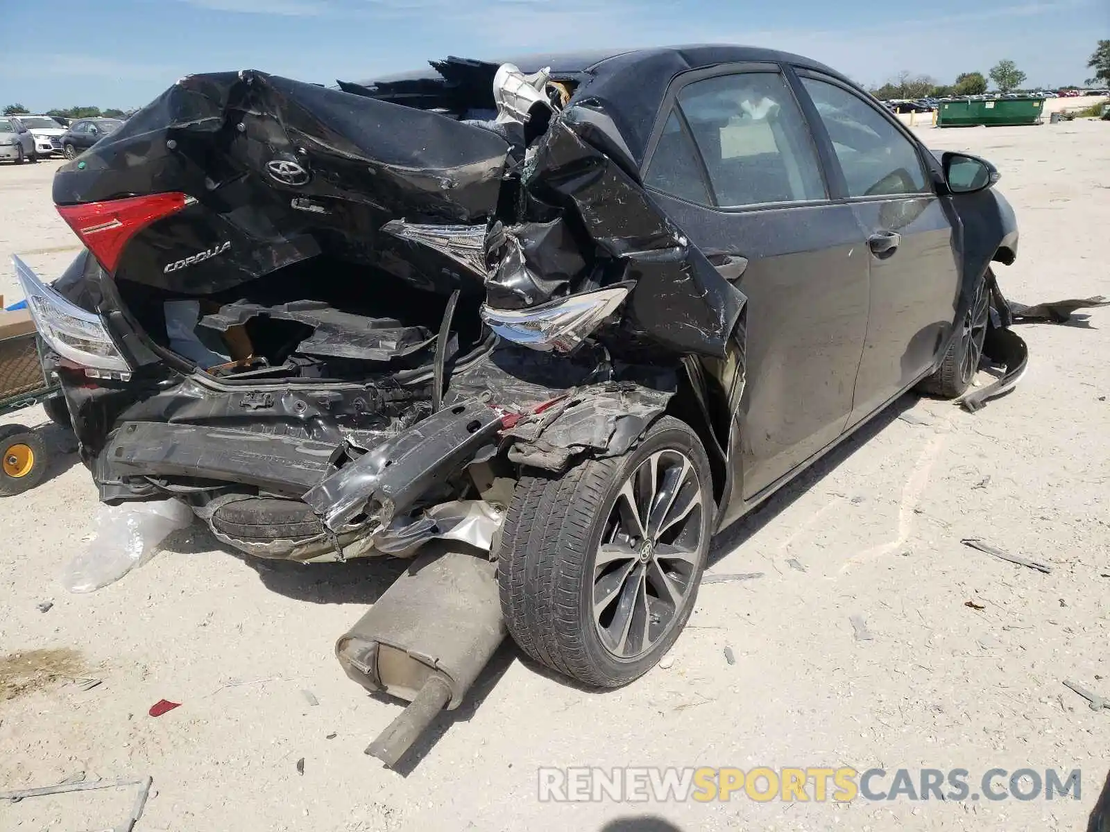 4 Photograph of a damaged car 2T1BURHE1KC201593 TOYOTA COROLLA 2019