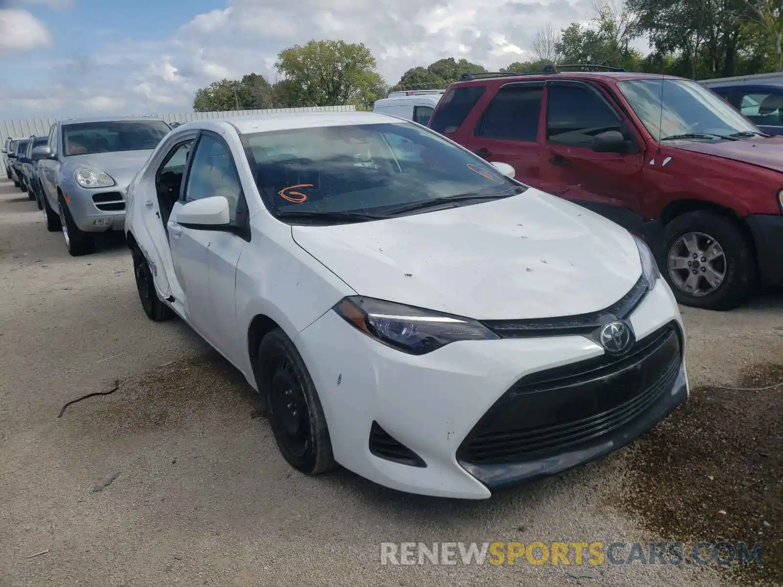 1 Photograph of a damaged car 2T1BURHE1KC202162 TOYOTA COROLLA 2019