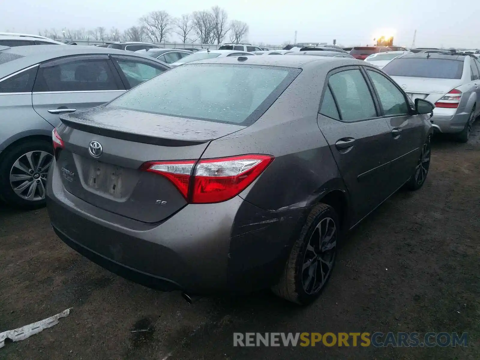 4 Photograph of a damaged car 2T1BURHE1KC204350 TOYOTA COROLLA 2019