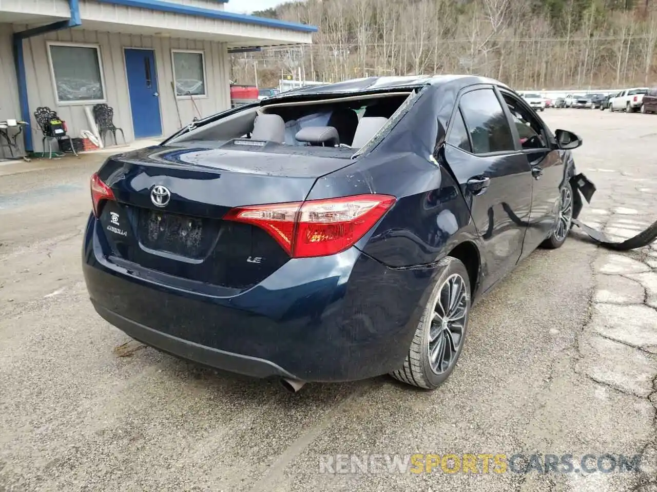 4 Photograph of a damaged car 2T1BURHE1KC204655 TOYOTA COROLLA 2019