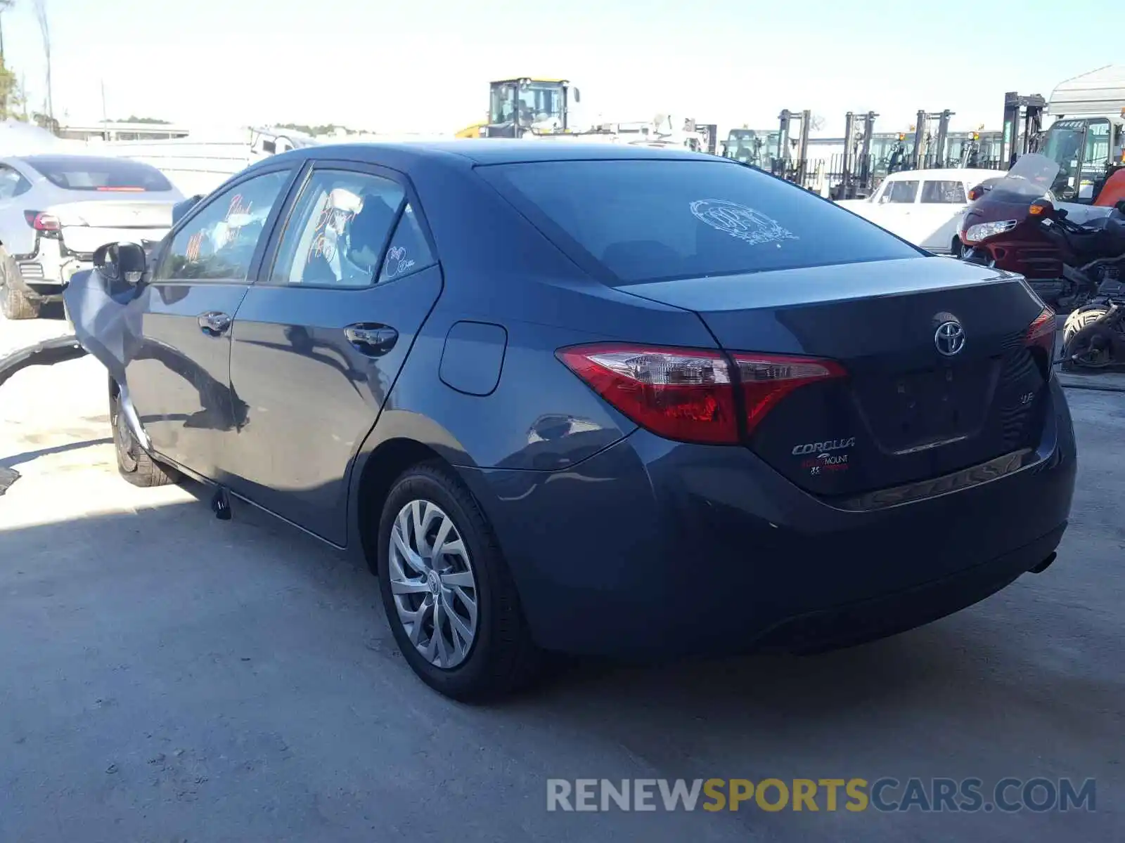 3 Photograph of a damaged car 2T1BURHE1KC205093 TOYOTA COROLLA 2019