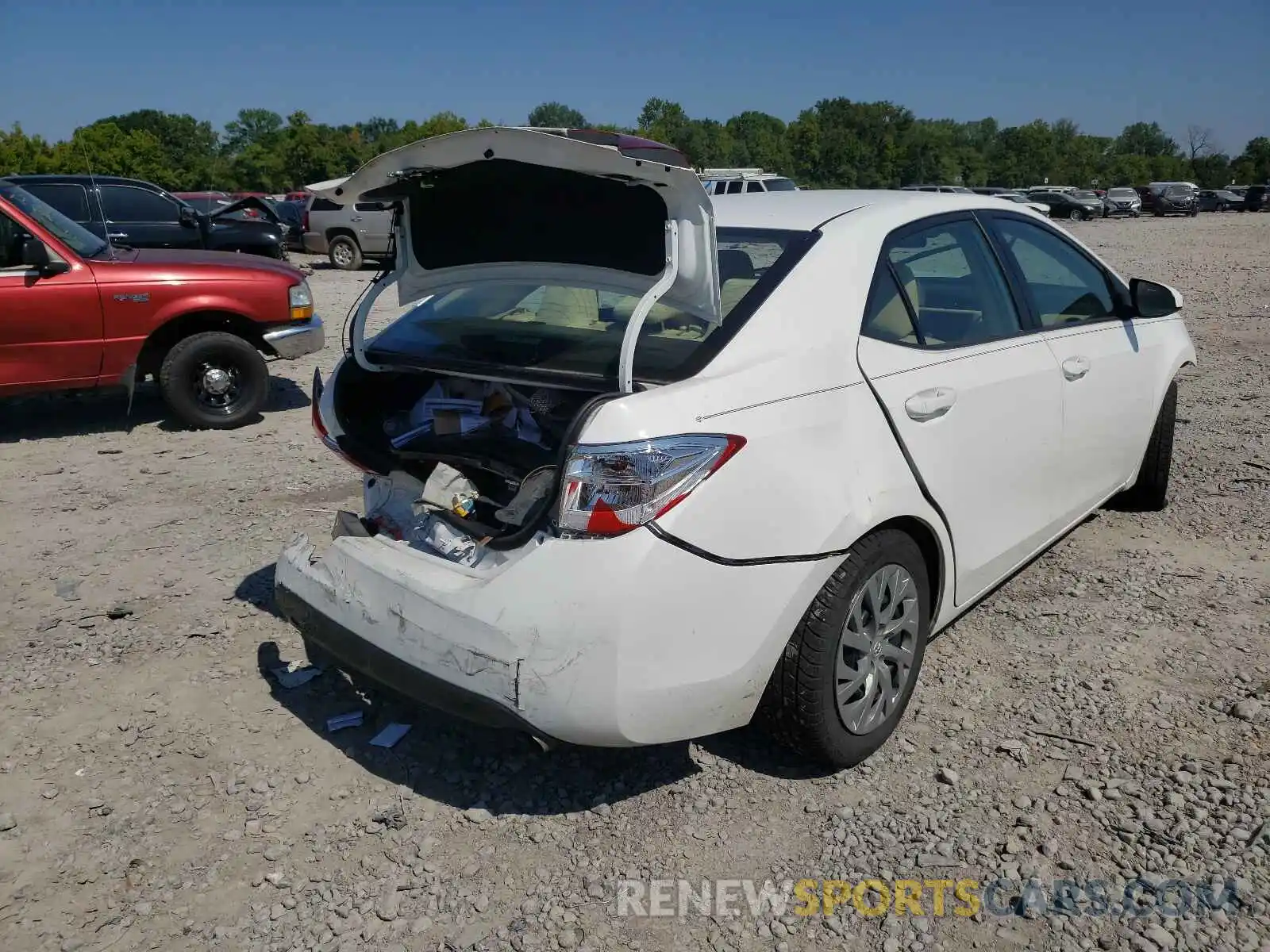 4 Photograph of a damaged car 2T1BURHE1KC205420 TOYOTA COROLLA 2019