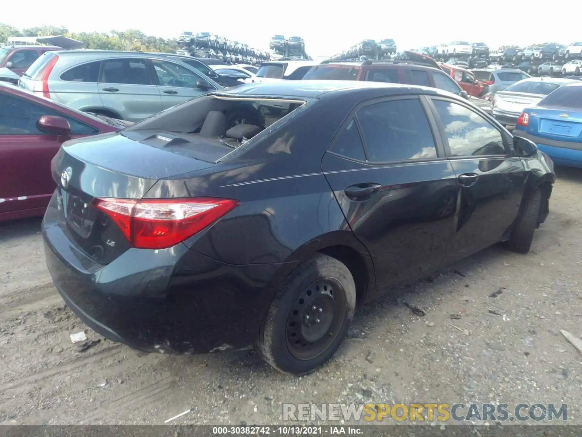 4 Photograph of a damaged car 2T1BURHE1KC206499 TOYOTA COROLLA 2019