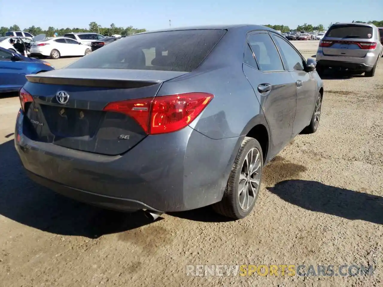 4 Photograph of a damaged car 2T1BURHE1KC206678 TOYOTA COROLLA 2019