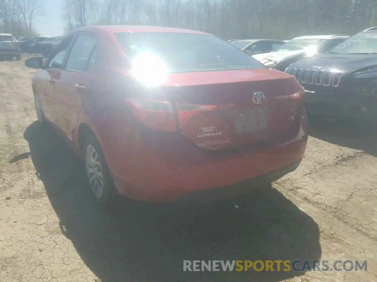 3 Photograph of a damaged car 2T1BURHE1KC206695 TOYOTA COROLLA 2019