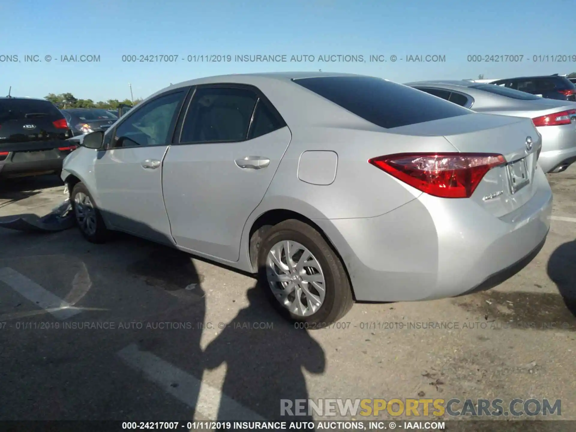 3 Photograph of a damaged car 2T1BURHE1KC207118 TOYOTA COROLLA 2019