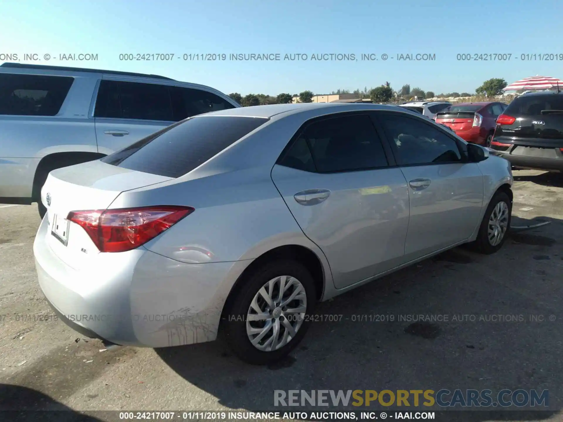 4 Photograph of a damaged car 2T1BURHE1KC207118 TOYOTA COROLLA 2019