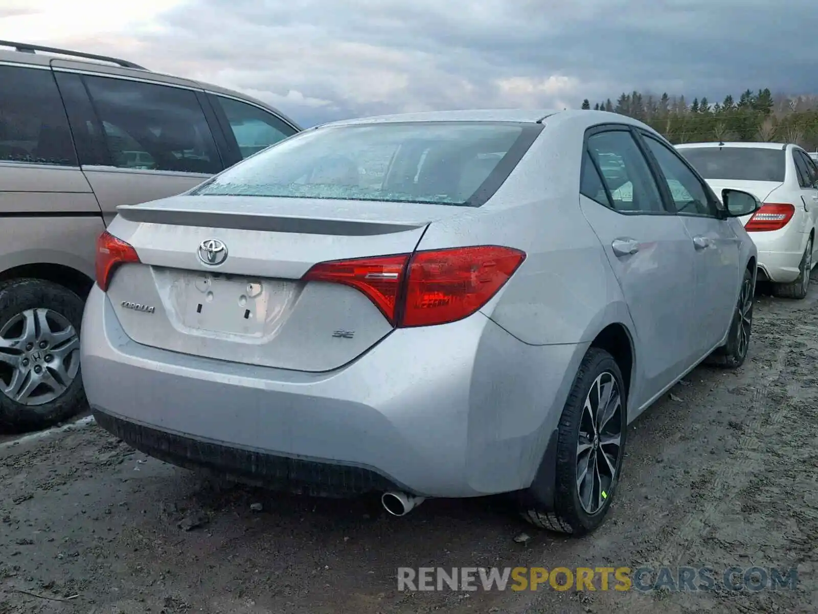 4 Photograph of a damaged car 2T1BURHE1KC208351 TOYOTA COROLLA 2019