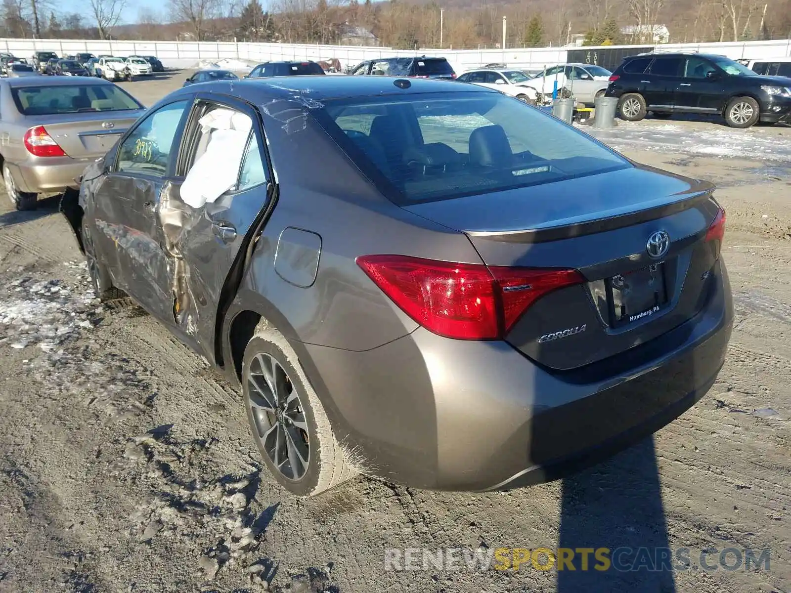 3 Photograph of a damaged car 2T1BURHE1KC208771 TOYOTA COROLLA 2019