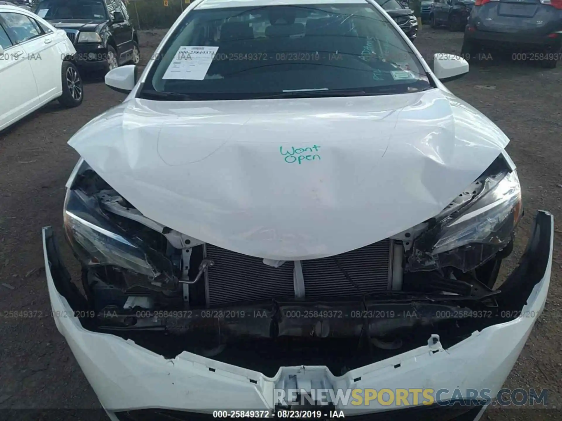 10 Photograph of a damaged car 2T1BURHE1KC209483 TOYOTA COROLLA 2019