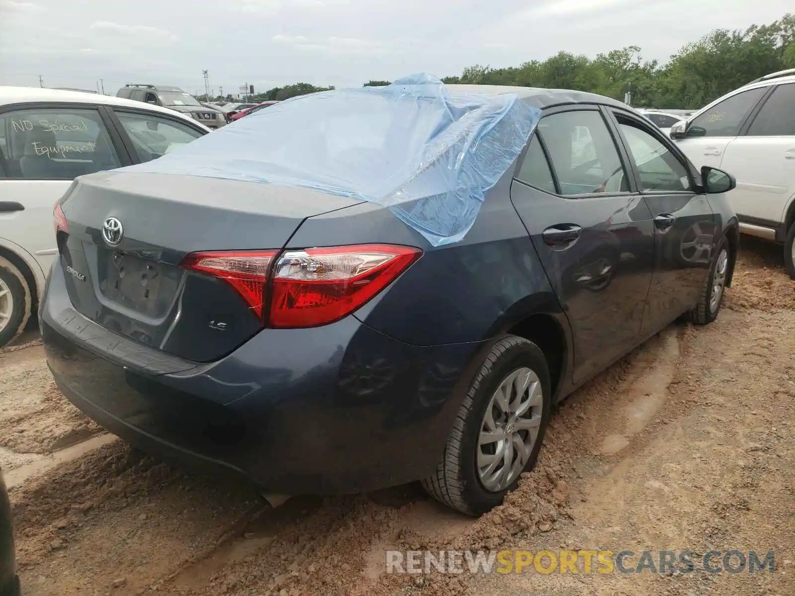 4 Photograph of a damaged car 2T1BURHE1KC209516 TOYOTA COROLLA 2019