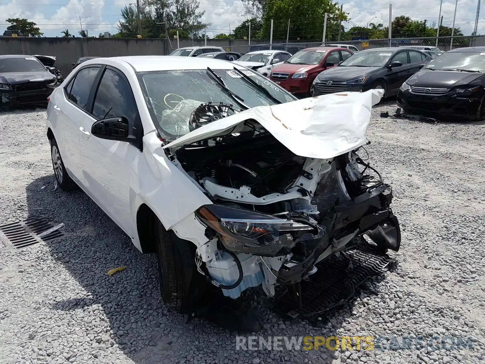 1 Photograph of a damaged car 2T1BURHE1KC210052 TOYOTA COROLLA 2019