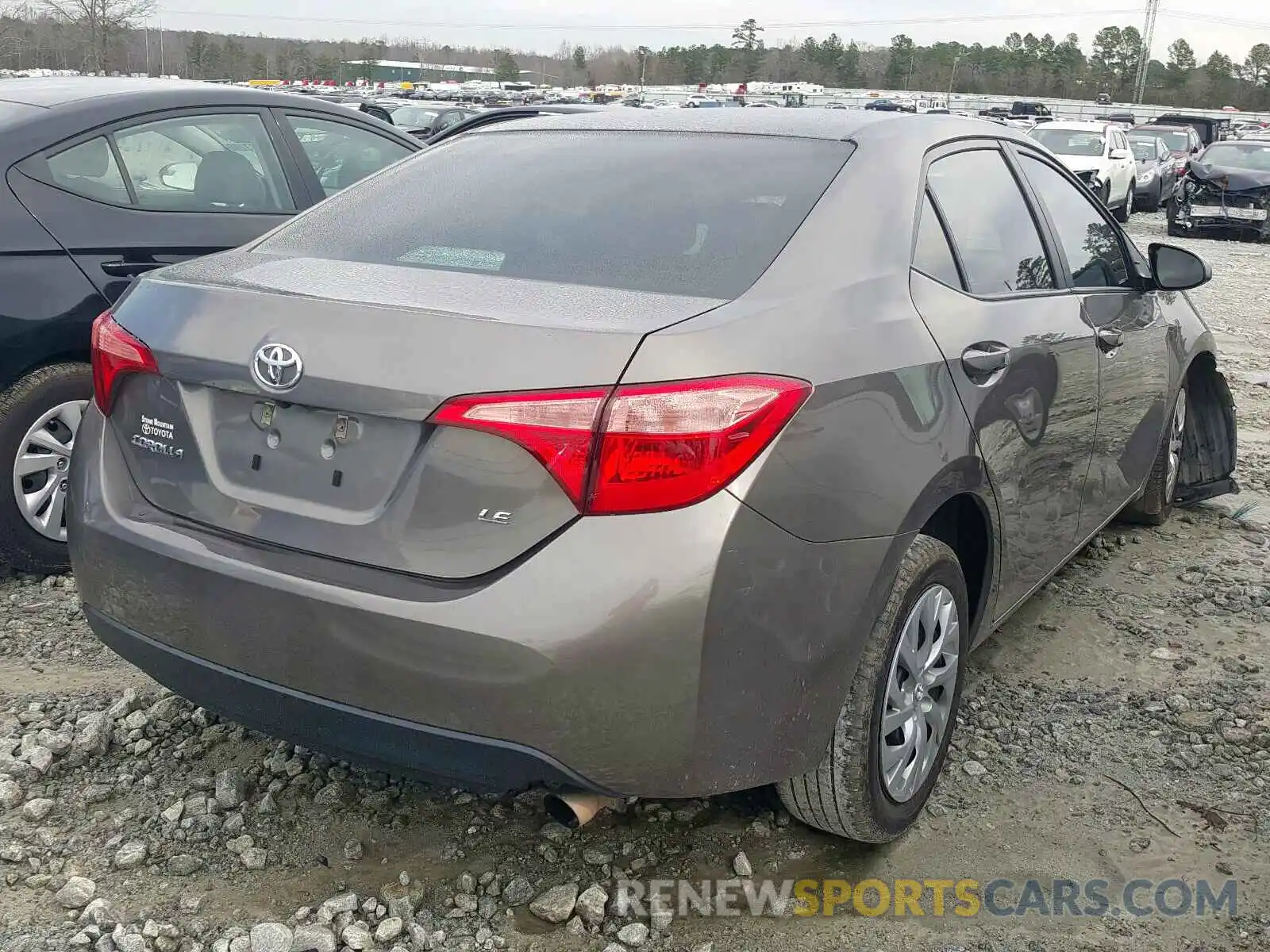 4 Photograph of a damaged car 2T1BURHE1KC210147 TOYOTA COROLLA 2019