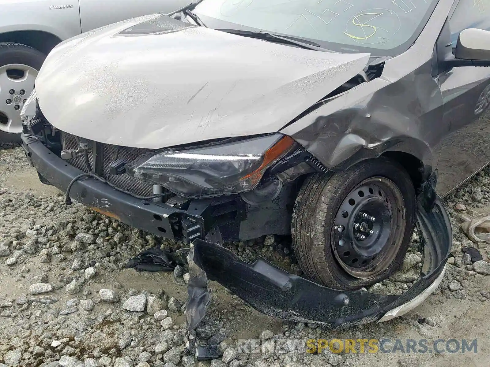 9 Photograph of a damaged car 2T1BURHE1KC210147 TOYOTA COROLLA 2019