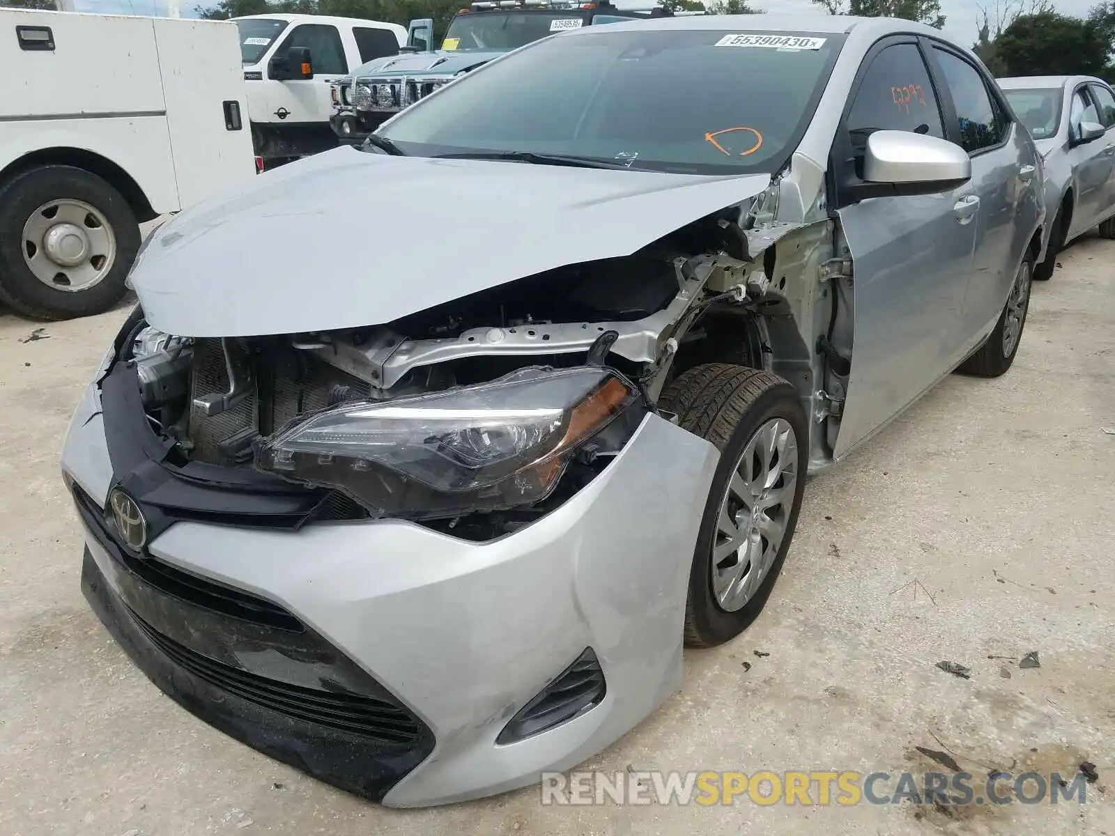 2 Фотография поврежденного автомобиля 2T1BURHE1KC212237 TOYOTA COROLLA 2019