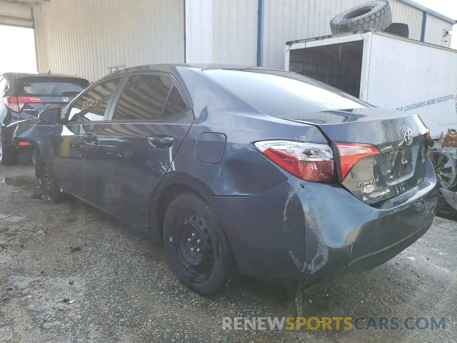 3 Photograph of a damaged car 2T1BURHE1KC214375 TOYOTA COROLLA 2019