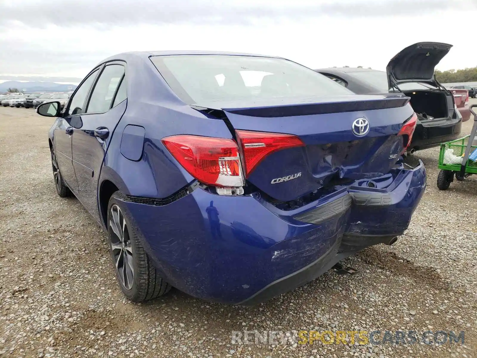 3 Photograph of a damaged car 2T1BURHE1KC214523 TOYOTA COROLLA 2019