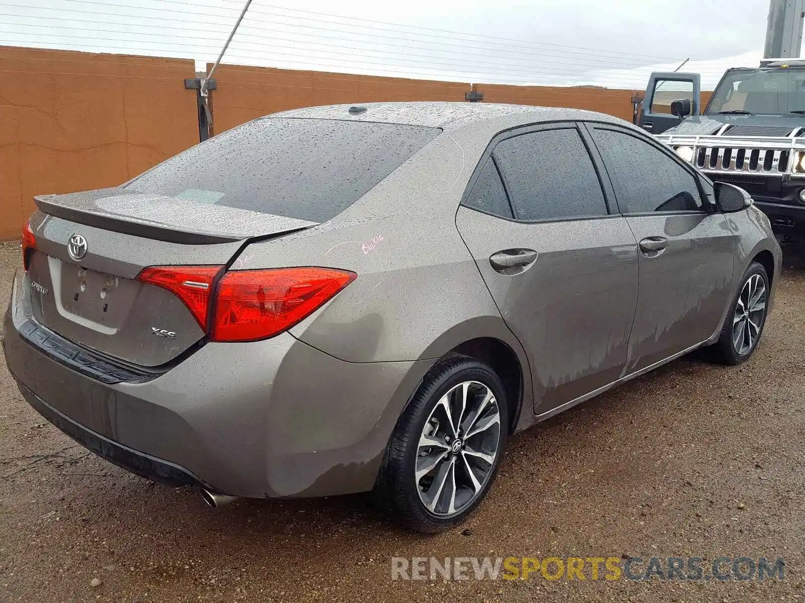 4 Photograph of a damaged car 2T1BURHE1KC214540 TOYOTA COROLLA 2019