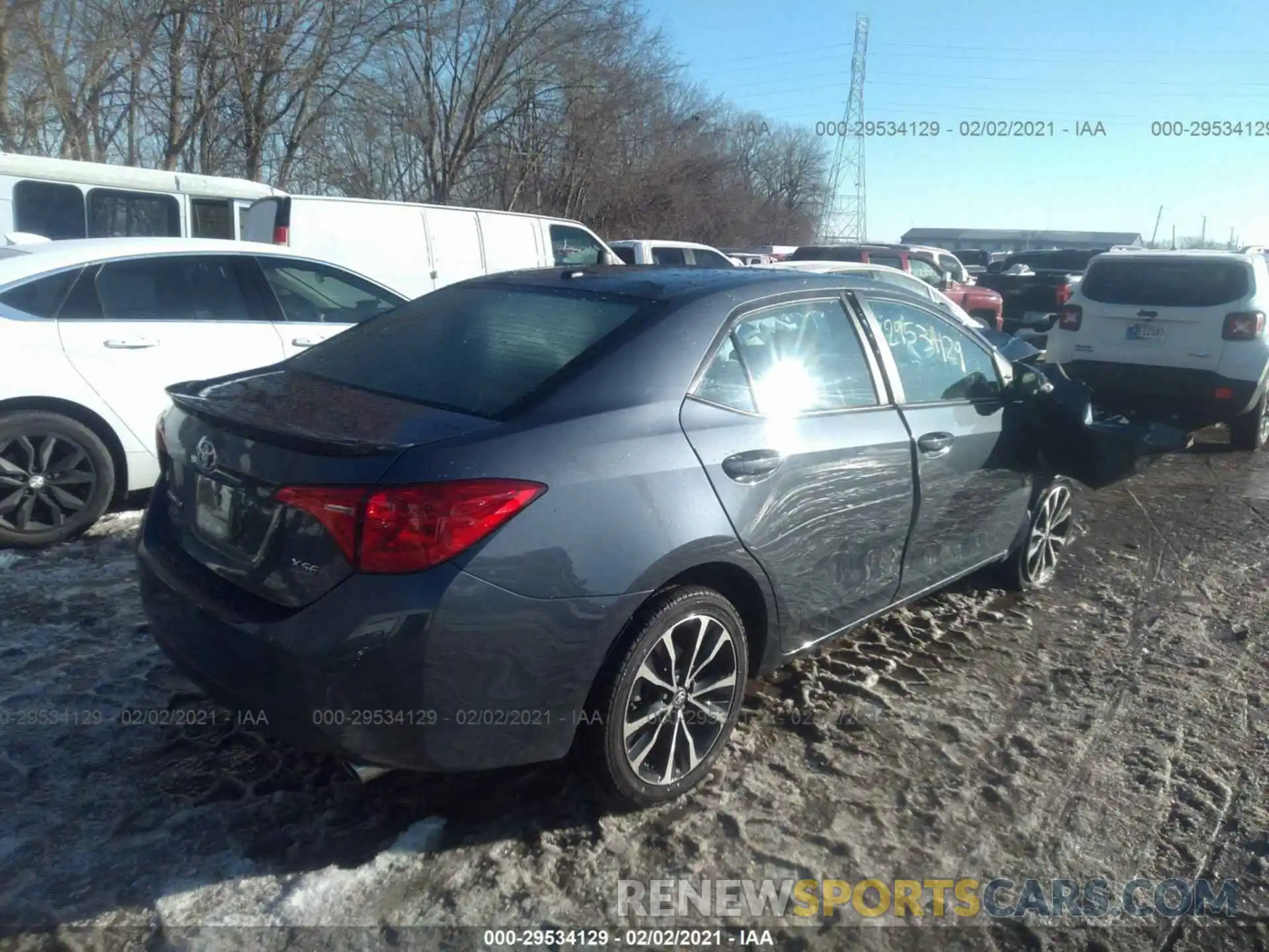 4 Photograph of a damaged car 2T1BURHE1KC214618 TOYOTA COROLLA 2019