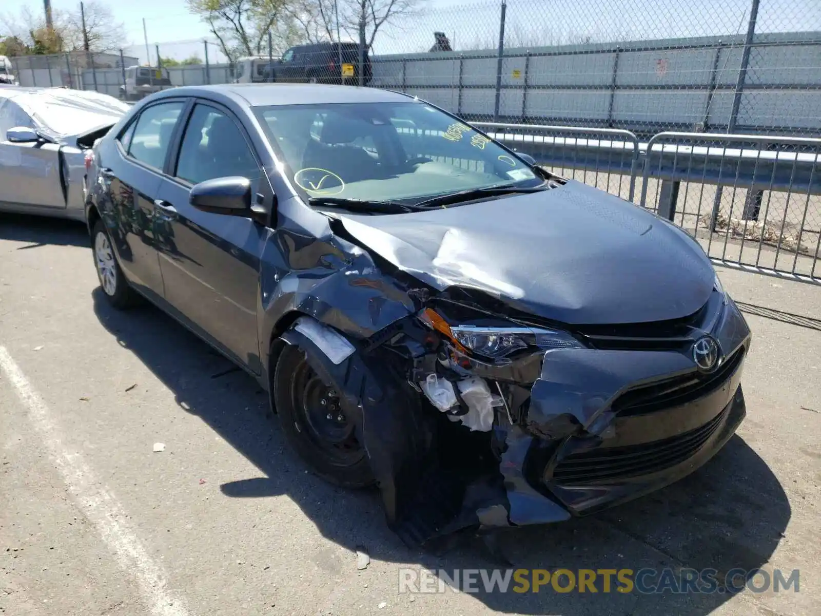 1 Photograph of a damaged car 2T1BURHE1KC215512 TOYOTA COROLLA 2019