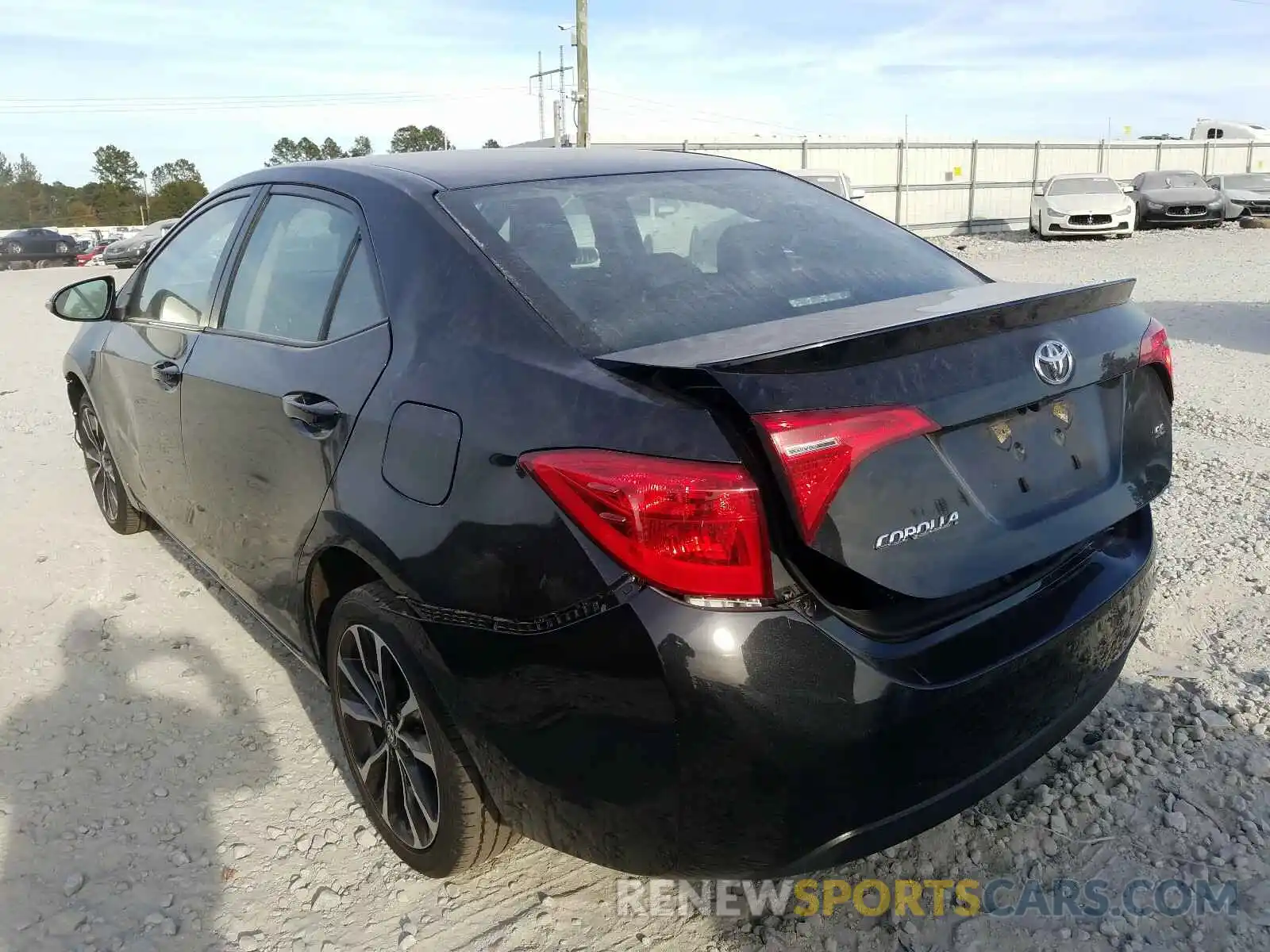 3 Photograph of a damaged car 2T1BURHE1KC215624 TOYOTA COROLLA 2019