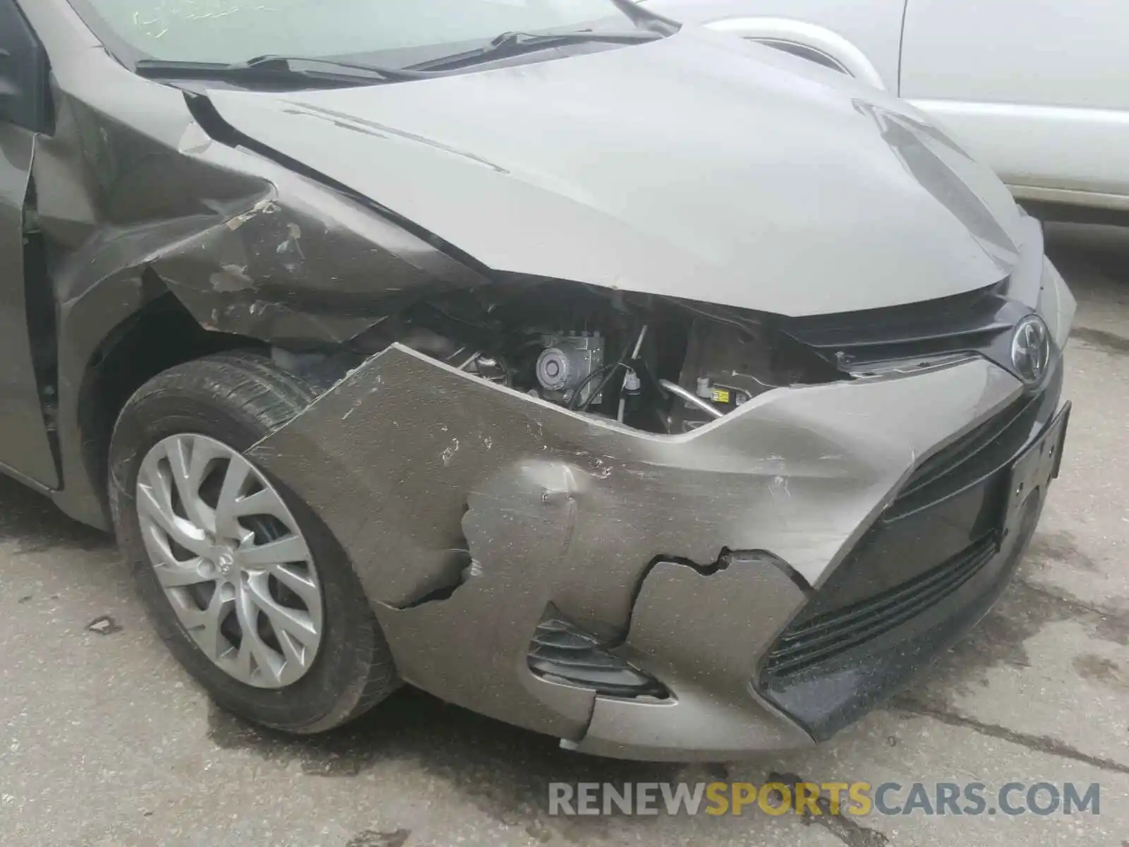 9 Фотография поврежденного автомобиля 2T1BURHE1KC216045 TOYOTA COROLLA 2019
