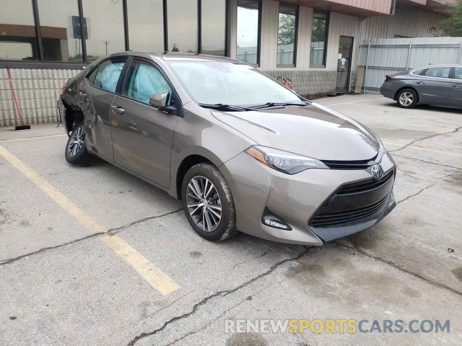 1 Photograph of a damaged car 2T1BURHE1KC216272 TOYOTA COROLLA 2019