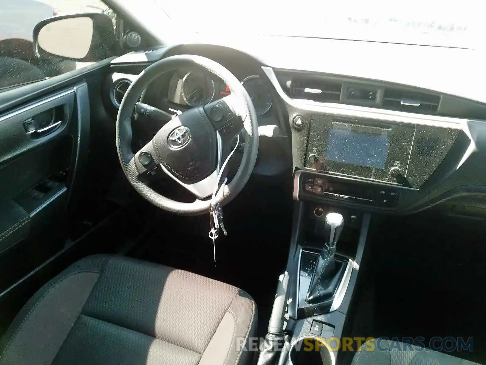 9 Фотография поврежденного автомобиля 2T1BURHE1KC216692 TOYOTA COROLLA 2019