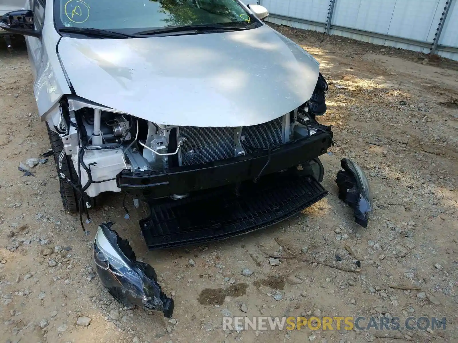 9 Photograph of a damaged car 2T1BURHE1KC217051 TOYOTA COROLLA 2019