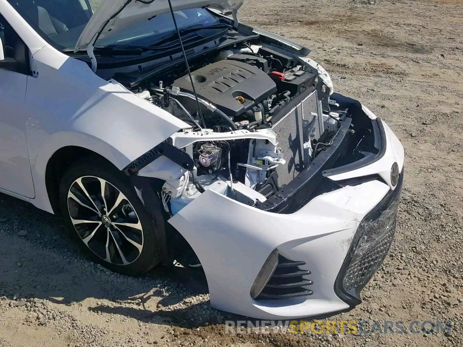 9 Photograph of a damaged car 2T1BURHE1KC217566 TOYOTA COROLLA 2019