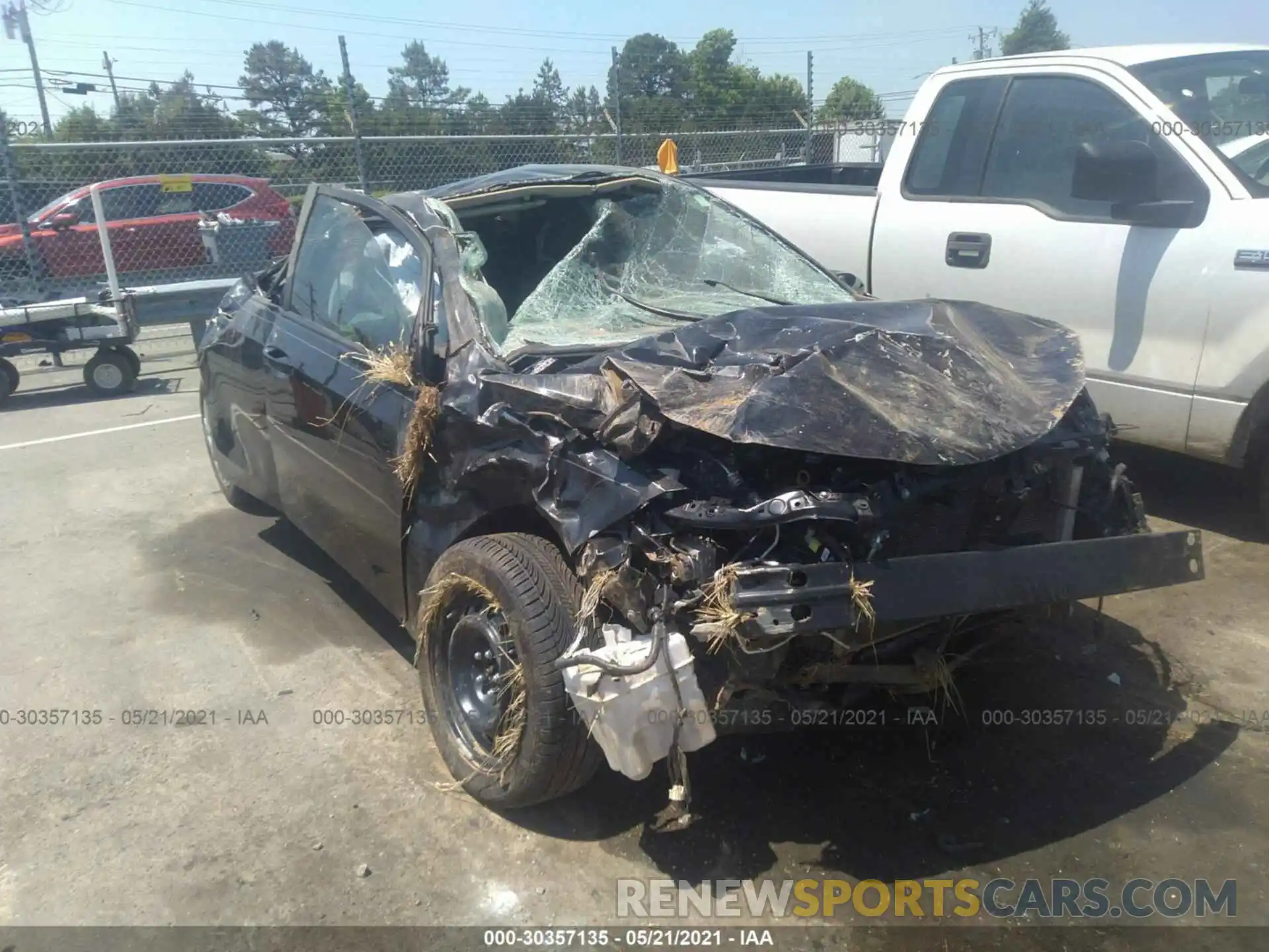 1 Photograph of a damaged car 2T1BURHE1KC218474 TOYOTA COROLLA 2019