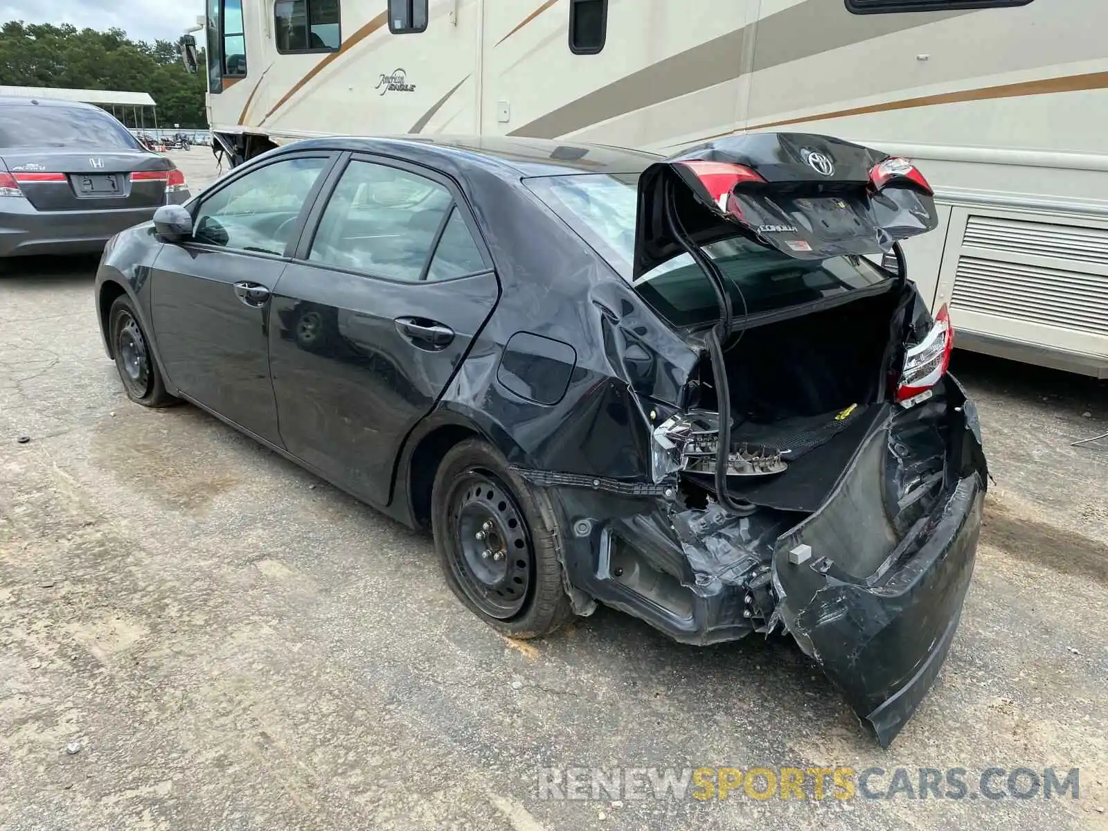 3 Photograph of a damaged car 2T1BURHE1KC218538 TOYOTA COROLLA 2019