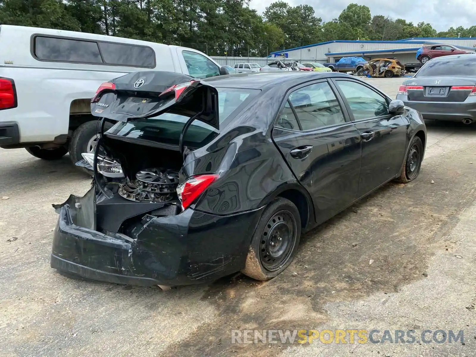 4 Photograph of a damaged car 2T1BURHE1KC218538 TOYOTA COROLLA 2019